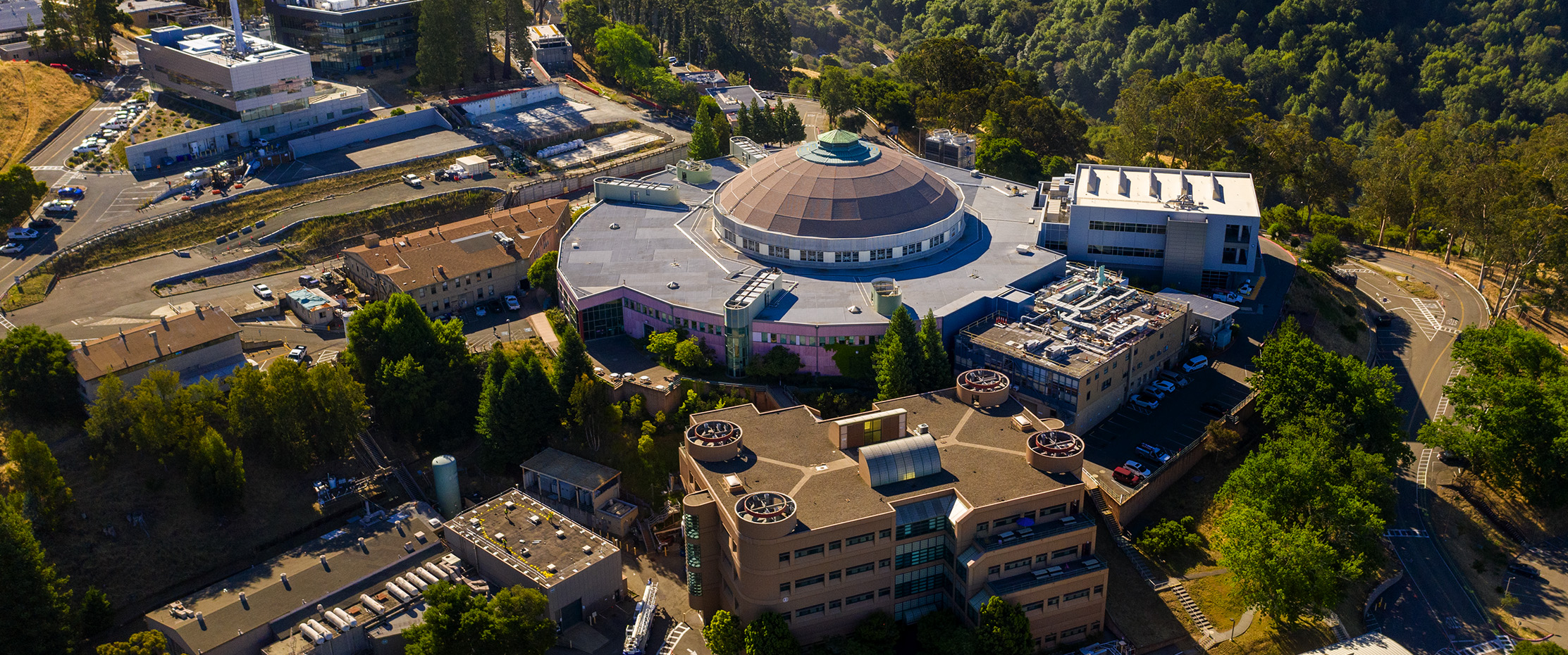Aerial view of the Advanced Light Source building